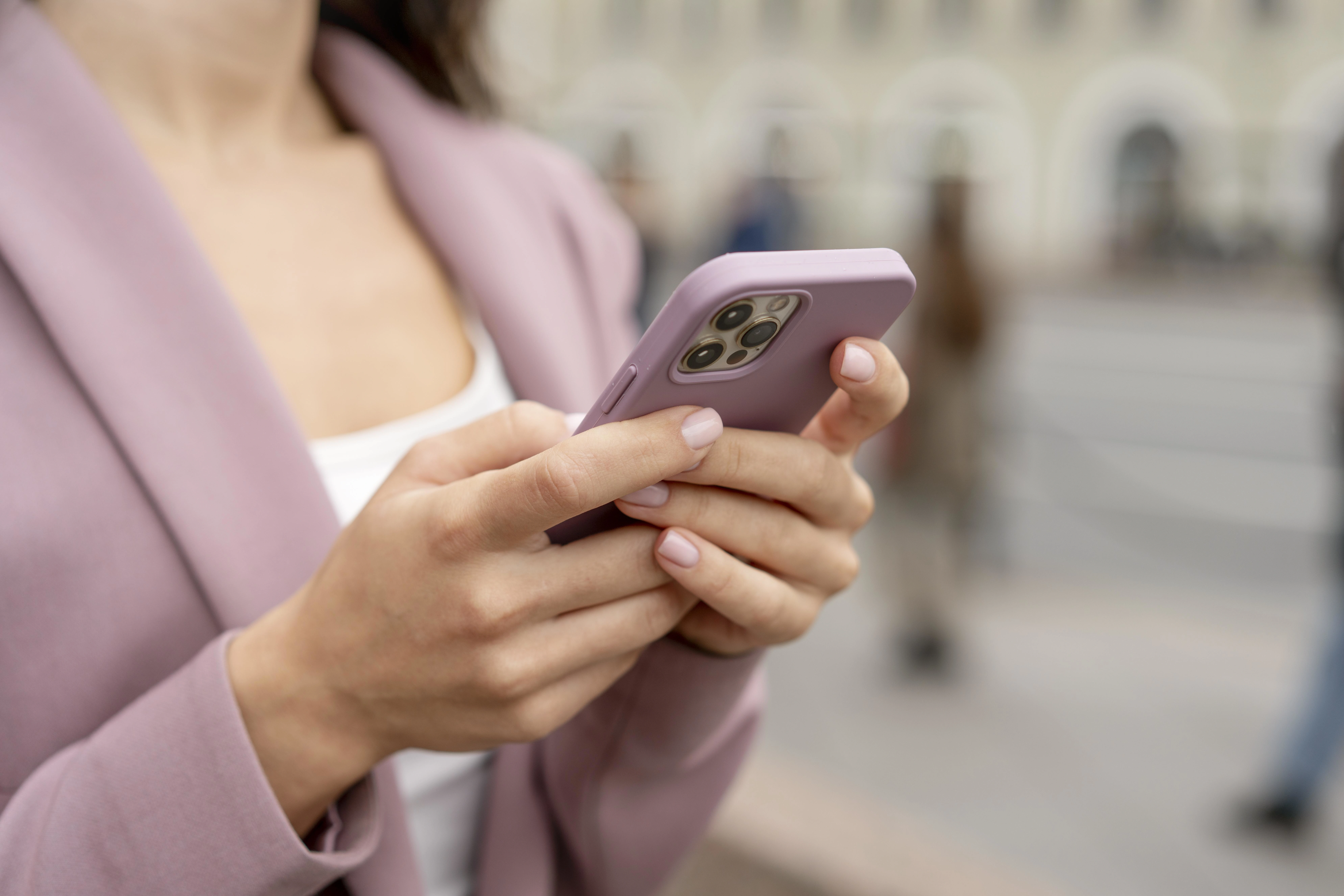 Effortless Communication: Calls, Messages & Beyond